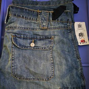 FADED GLORY CARGO CAPRI PANTS (#28)